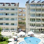Seaden Sweet Park 3* Side